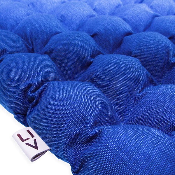 Pelēks un zils dīvāna spilvens ar masāžas bumbiņām Linda Vrňáková Bubbles, 65 x 65 cm-image-3