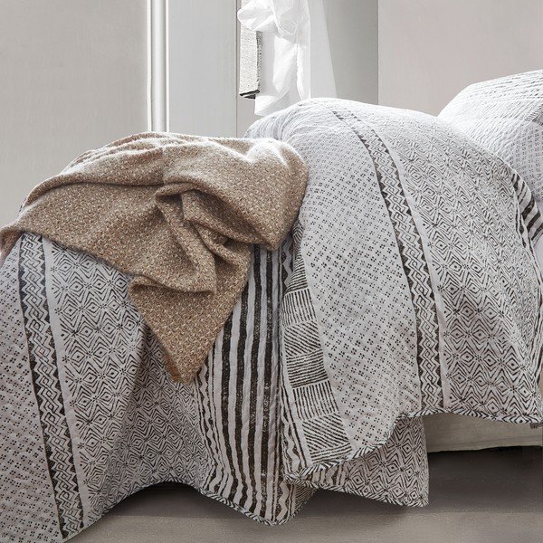 Mikrošķiedras gultas pārklājs ar divām spilvendrānām Sleeptime Elegant Stripe, 250 x 260 cm-image-2