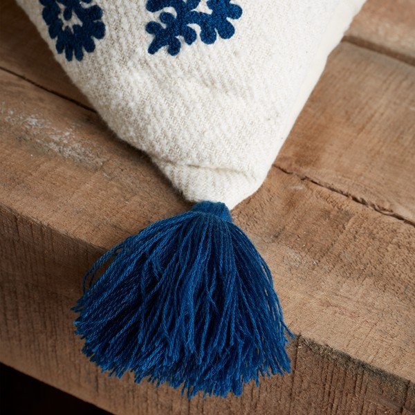 Dekoratīvais spilvens 40x60 cm Raya Tassel – Pineapple Elephant-image-3