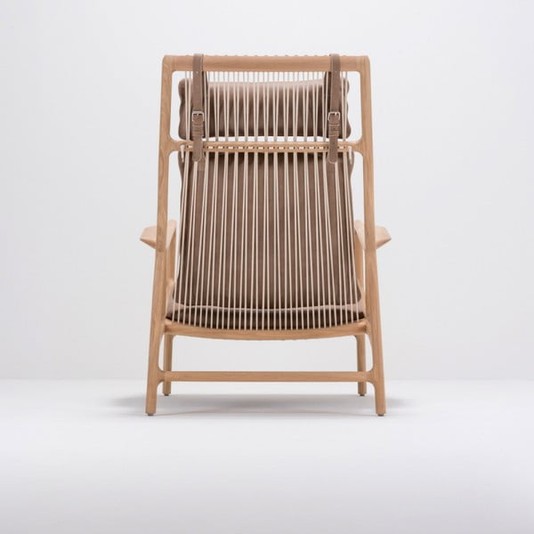 Krēsls ar masīvkoka konstrukciju un brūnu bifeļu ādas sēdekli Gazzda Dedo-image-4