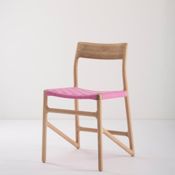 Ēdamistabas krēsls no ozolkoka masīvkoka ar rozā sēdekli Gazzda Fawn