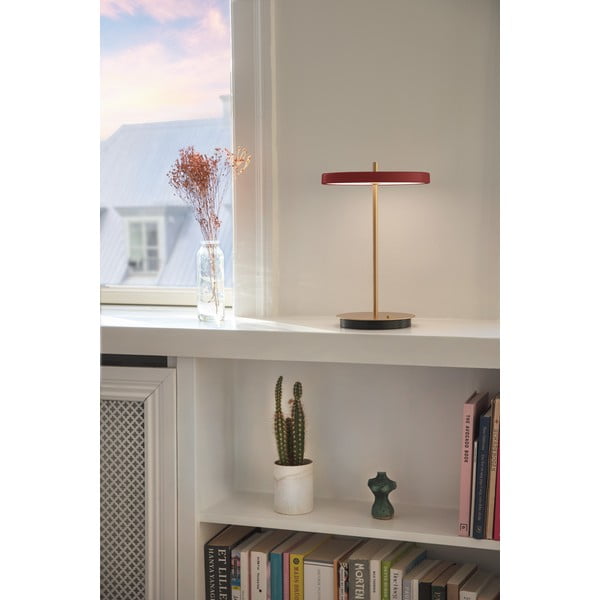 Sarkana LED galda lampa ar regulējamu spilgtumu un metāla abažūru (augstums 31 cm) Asteria Move – UMAGE-image-4