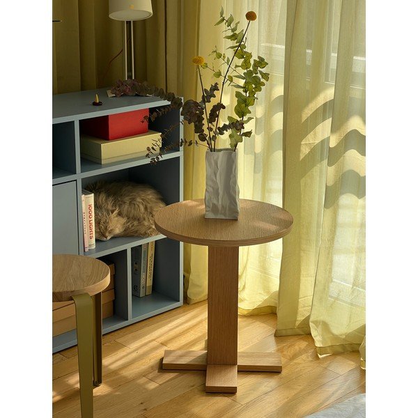 Apaļš sānu galdiņš ar ozolkoka imitāciju ø 45 cm Koohi – Hübsch-image-2