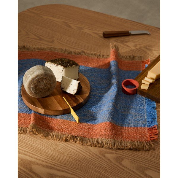 Koka griešanas dēlis pasniegšanai 25 x 20 cm Zairin – Kave Home-image-1