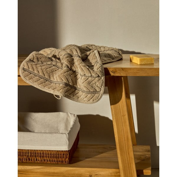 Bēšs frotē kokvilnas dvielis 50x90 cm Rune – Kave Home-image-1