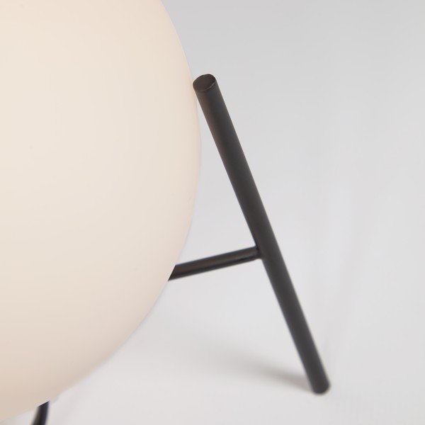 Balta/melna galda lampa ar stikla abažūru (augstums 22 cm) Seina – Kave Home-image-3