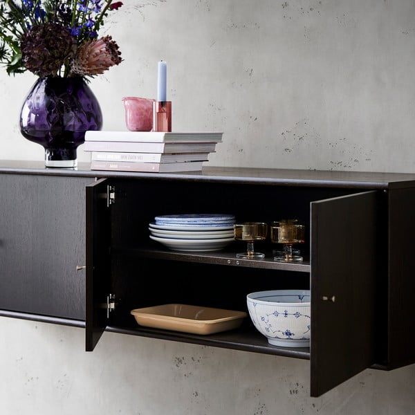 Tumši brūna zema kumode ar ozolkoka imitāciju 176x42 cm Mistral – Hammel Furniture-image-3