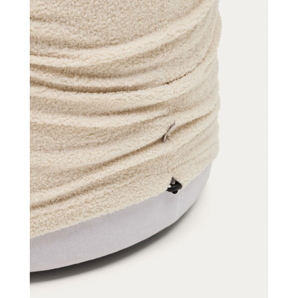 Krēmkrāsas pufs no buklē auduma Kaeli – Kave Home-image-4