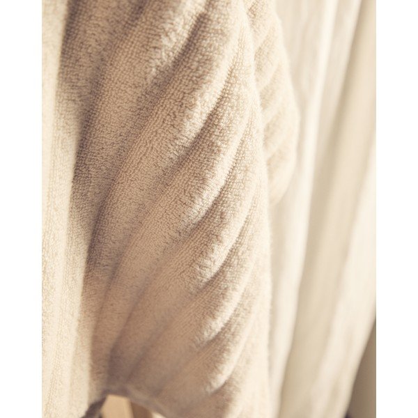 Bēšs frotē kokvilnas dvielis 70x140 cm Navira – Kave Home-image-4