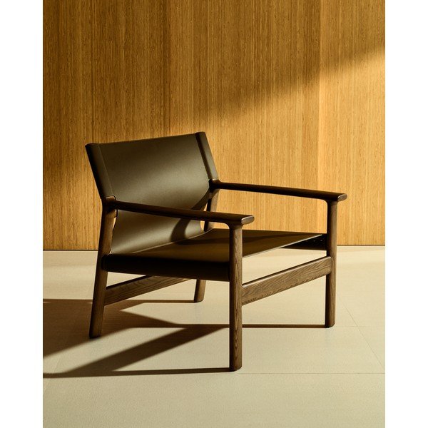 Tumši brūns ādas atpūtas krēsls Jan – Kave Home-image-1