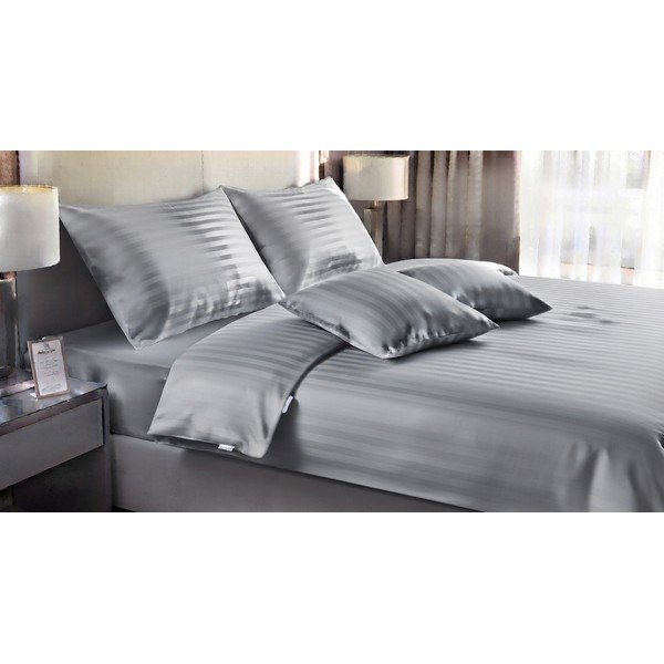 Pelēka vienguļamā trīsdaļīga gultas veļa 140x200 cm Hotel stripe – JAHU collections