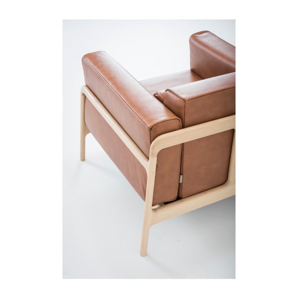 Brūns bifeļādas krēsls ar ozolkoka konstrukciju Gazzda Fawn-image-4