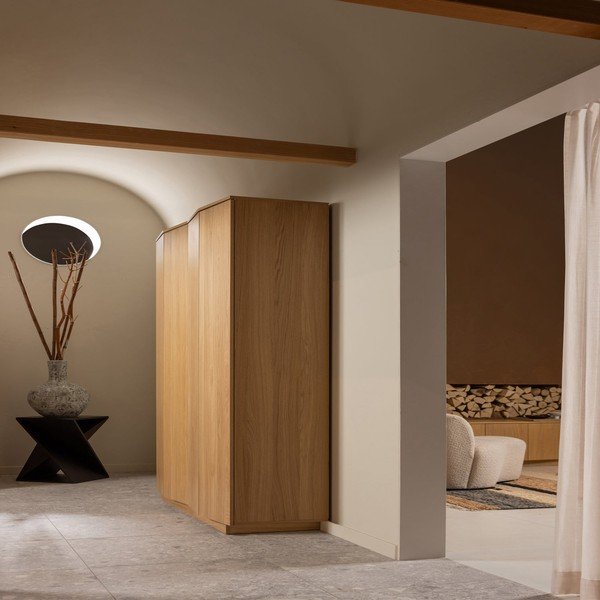 Akācijas masīvkoka sānu galdiņš 41x41 cm Ikem – WOOOD-image-1