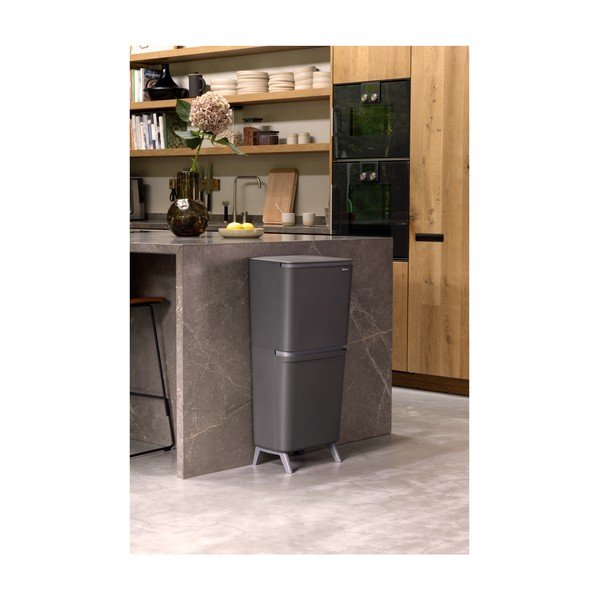 Tumši pelēka atkritumu šķirošanas plastmasas atkritumu tvertne 20+25 l SortUp Recycle Hi – Brabantia-image-1