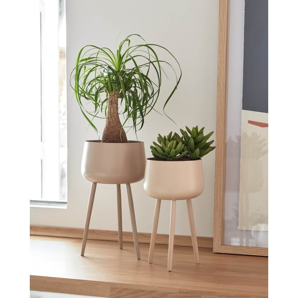 Metāla puķu podu statīvs ø 15 cm (augstums 28 cm) Apia – Kave Home-image-1