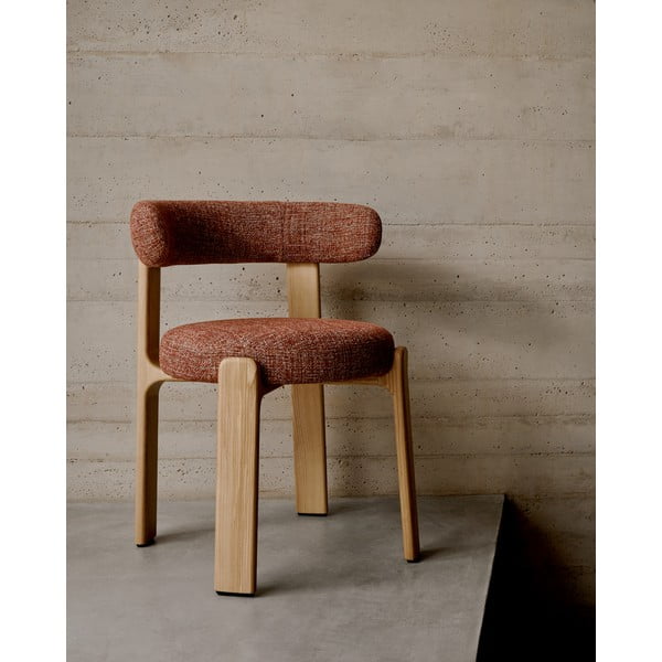 Dabīga toņa/terakotas oranžs oša masīvkoka pusdienu krēsls Granite – Kave Home-image-1