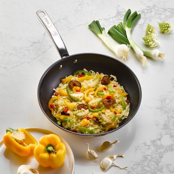 Wok nerūsējošā tērauda panna ar nelīpošu pārklājumu ø 28 cm Intuition B8171944 – Tefal-image-1