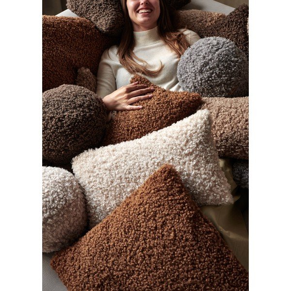 Plīša dekoratīvais spilvens ø 26 cm Teddy – Blomus-image-3