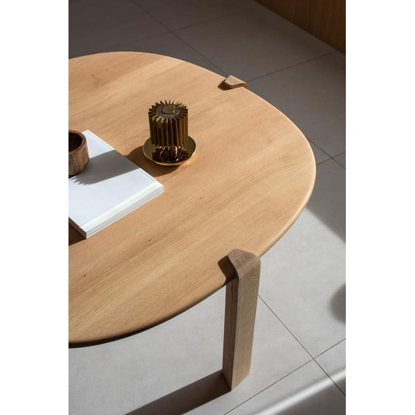 Dabīga toņa ozola masīvkoka apaļš žurnālgaldiņš ø 100 cm Kulin – Gazzda-image-1