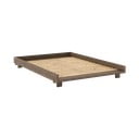 Brūna priedes masīvkoka divvietīga gulta ar redelēm 140x200 cm Social – Karup Design