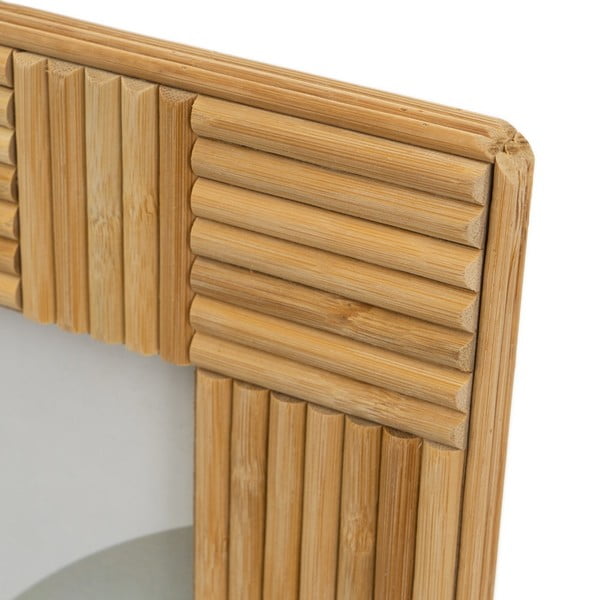 Dabīga toņa bambusa stāvošs foto rāmis 23x28 cm – Casa Selección-image-2