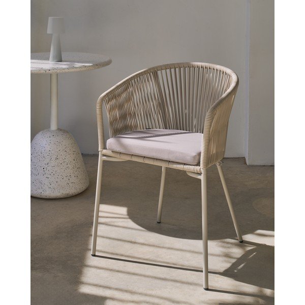 Krēmkrāsas metāla/polsterēts dārza krēsls Yanet – Kave Home-image-1