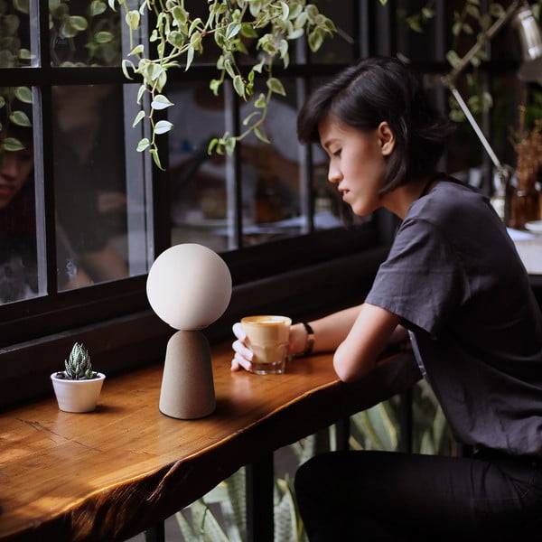 Pelēka galda lampa SULION Creta, augstums 29,5 cm-image-2