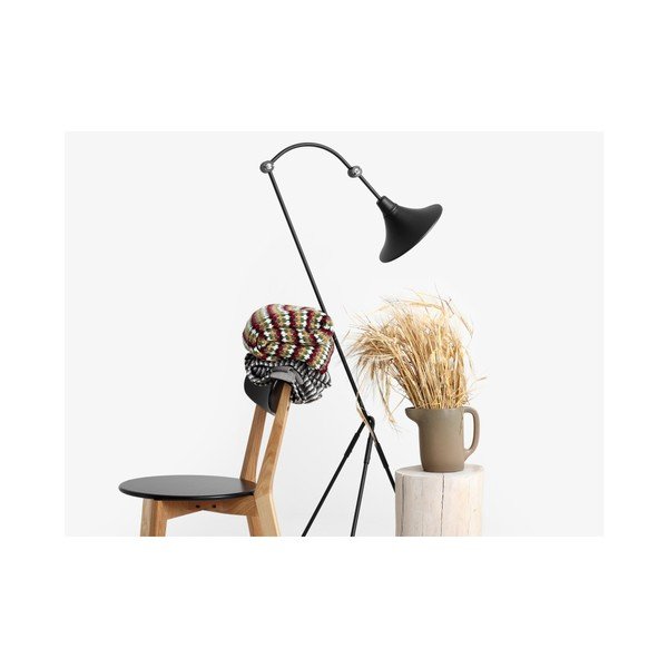 Melna stāvlampa Custom Form Miller-image-2