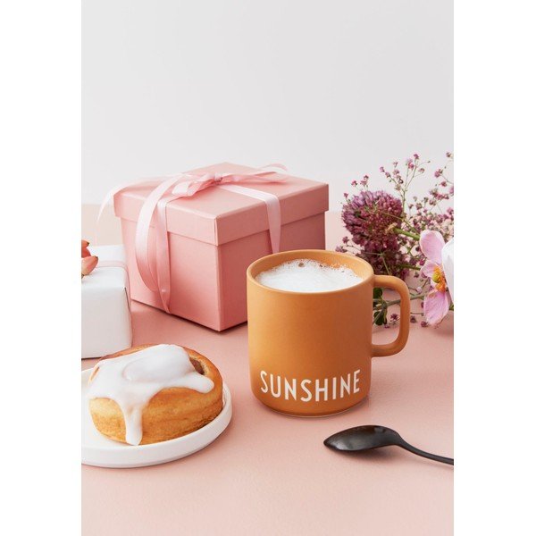 Sinepju dzeltena porcelāna krūze Design Letters Sunshine-image-1