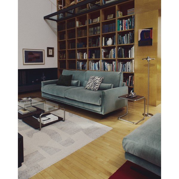 Sānu galdiņš ar riekstkoka imitāciju 42x42 cm Tarsel – Kave Home-image-3