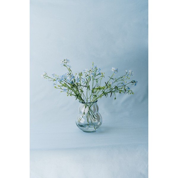 Balta stikla rokām darināta vāze (augstums 22 cm) Dam – noo.ma-image-3