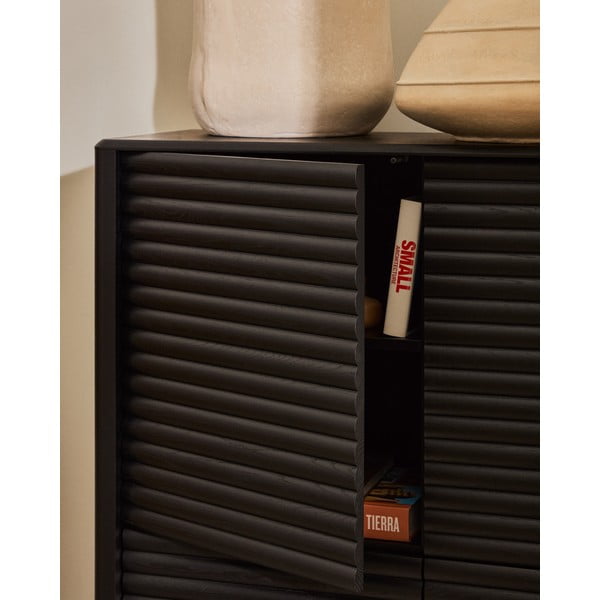 Melns skapītis ar ozolkoka imitāciju 104,5x144x40 cm Lenon – Kave Home-image-4