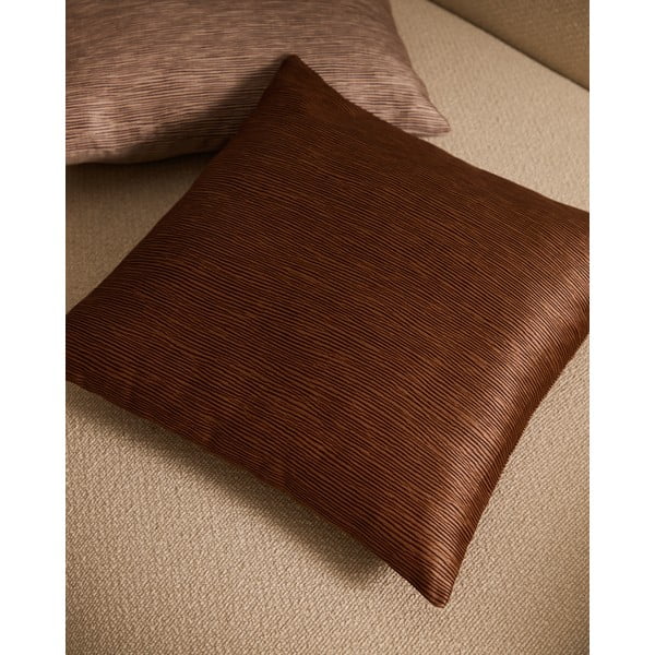 Žakarda spilvendrāna 45x45 cm Mirca – Kave Home-image-1