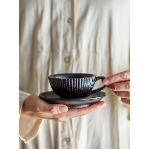 Melna kapučīno keramikas tasīte 200 ml Neri – Bloomingville-image-3