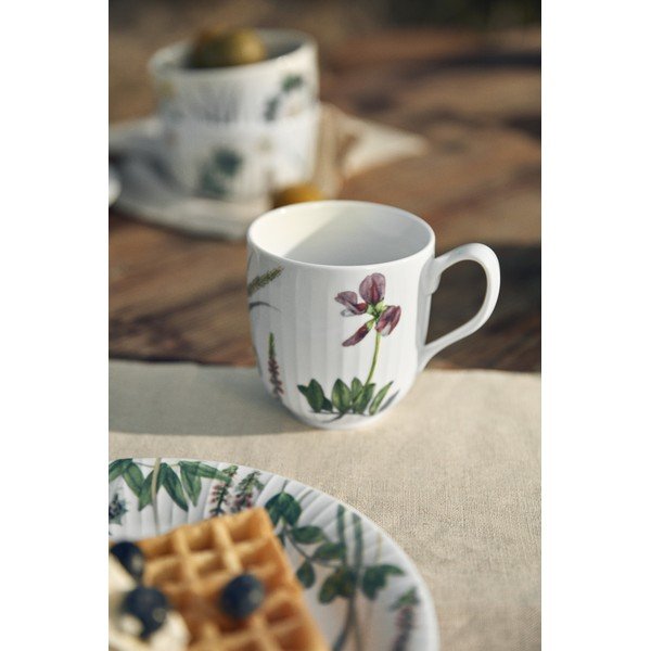 Balta porcelāna krūze 330 ml Hammershøi Summer – Kähler Design-image-2
