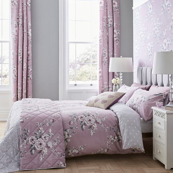 Gaiši violeta gultasveļa ar ziedu motīvu Catherine Lansfield Canterbury Rose, 200 x 200 cm-image-1
