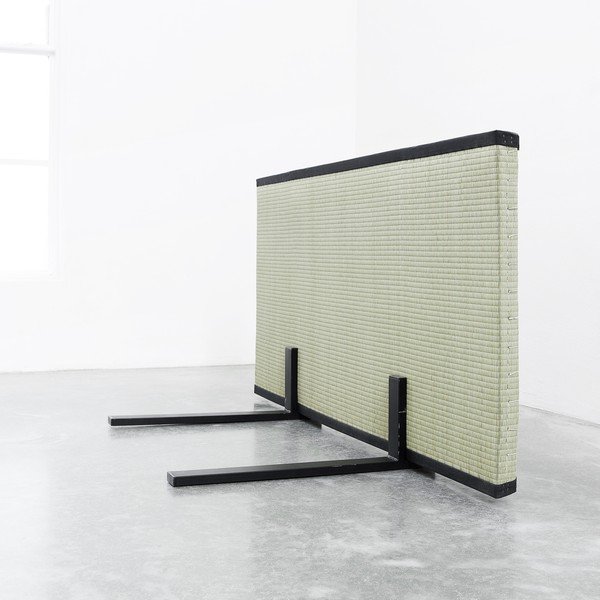 Gulta/dīvāns Sano, melns ar melniem spilveniem-image-3