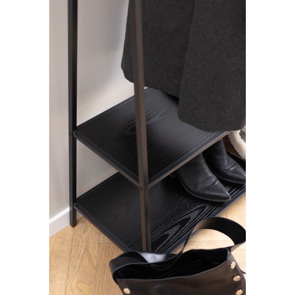 Melns drēbju pakaramais statīvs ar oškoka imitāciju Seaford – Actona-image-4