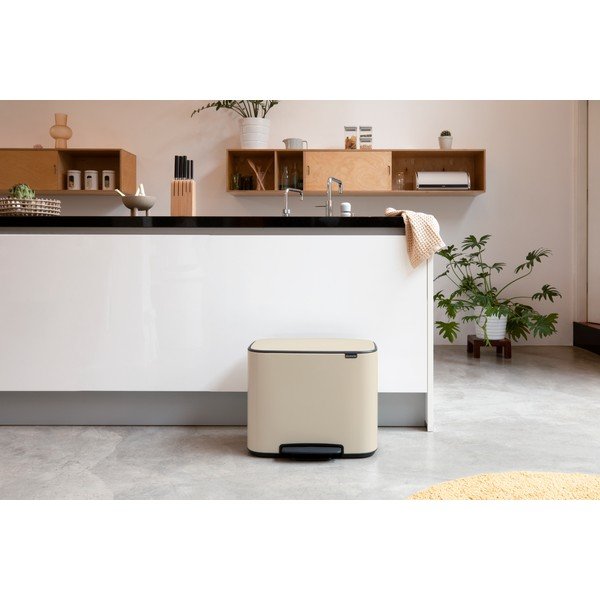 Bēša tērauda atkritumu tvertne ar pedāli 36 l Bo – Brabantia-image-1