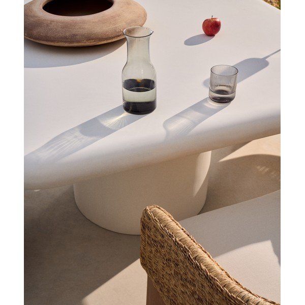 Betona dārza ēdamgalds 135x135 cm Addaia – Kave Home-image-2