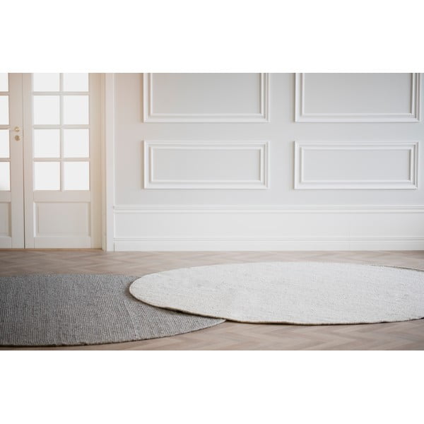 Gaiši pelēks apaļš vilnas paklājs ø 250 cm Auckland – Rowico-image-1