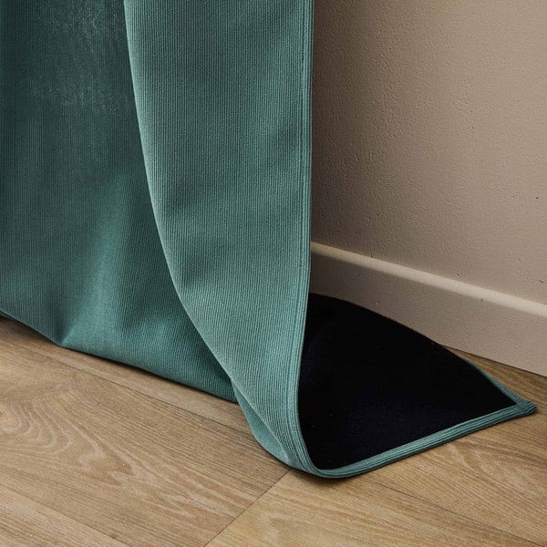 Zaļš velveta siltumizolējošs aizkars 140x260 cm Madison – douceur d'intérieur-image-4