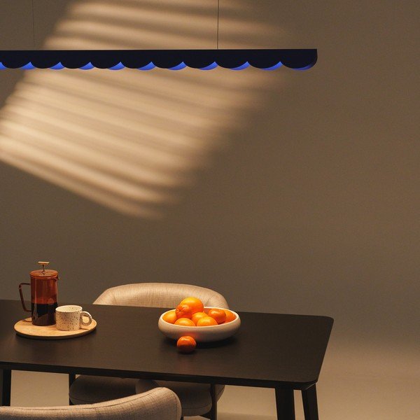 Tumši zila alumīnija LED piekaramā lampa BISCUIT – Thoro-image-2