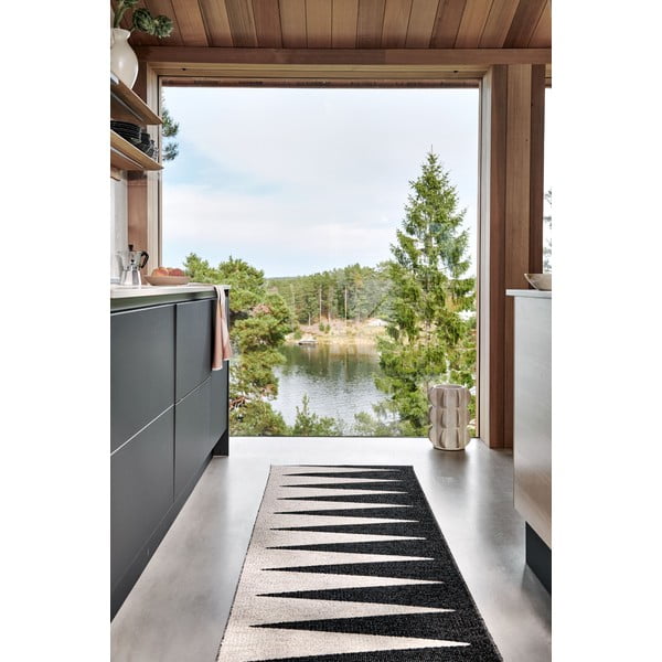 Melnbalts iekštelpu un āra celiņa paklājs 70x150 cm Vivi Black – Pappelina-image-1