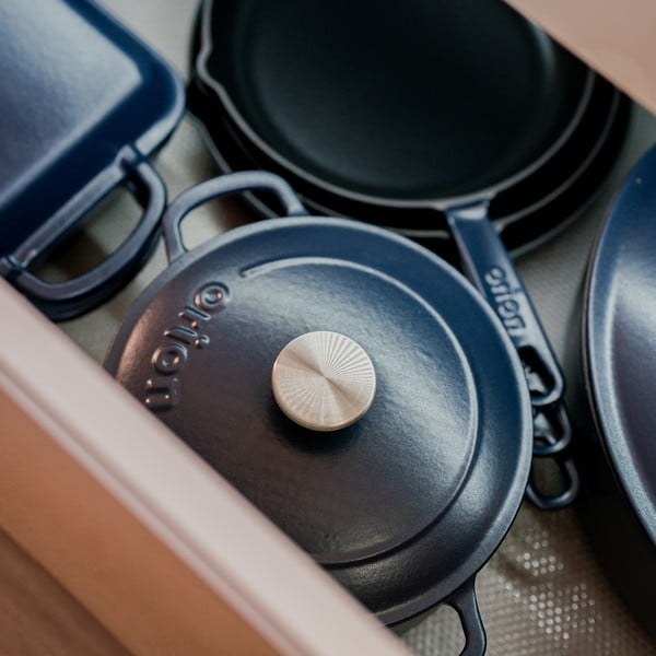 Čuguna katls ar vāku piemērots indukcijas plītij 3,3 l LITINA SMALT – Orion-image-1