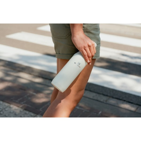 Krēmkrāsas nerūsējošā tērauda pudele 600 ml All Day Slim – Stanley-image-1