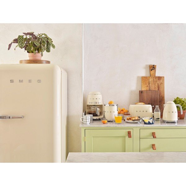 Krēma balta tējkanna SMEG 50's Retro Style-image-1