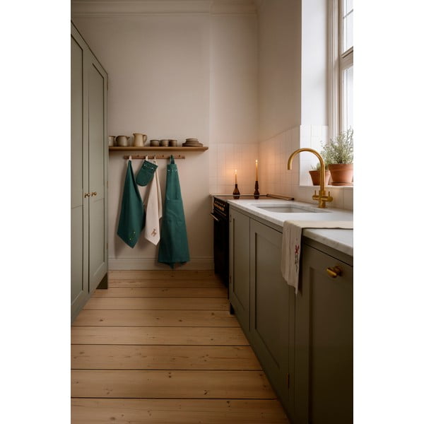 Trauku dvielis ar Ziemassvētku motīvu no kokvilnas maisījuma 50x70 cm Christmas Fable – JUNA-image-3