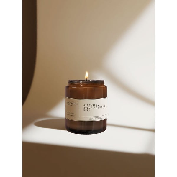Aromātiskā sojas vaska svece degšanas laiks 40 h #21 Galbanum, Pine, Leather – Perfumed Prague