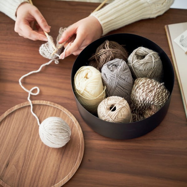 Melna metāla uzglabāšanas kaste ar vāku ø 22x11 cm Rin – YAMAZAKI-image-2